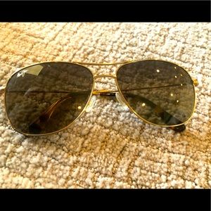 MauiJim Unisex Sunglasses Aviator
